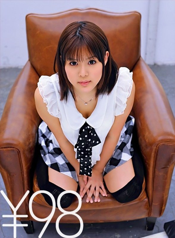 DV-1261 Tsukasa Aoi 的作品价格合理！性和清洁口交。将它插入背部并戳完全暴露的 mako 直到它碰到背部。吹拉拉的鸡婆骑在背上，互相摇晃臀部。以传教士姿势用坚硬的公鸡用枪刺穿后吸到最后一滴的清洁口交 葵司