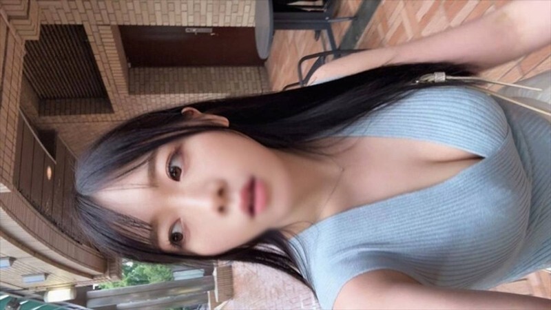 FC2-PPV-4809056 【惊人的耐力】食肉平原 * 帅哥反向抱起荡妇，瞬间喷射奶油派