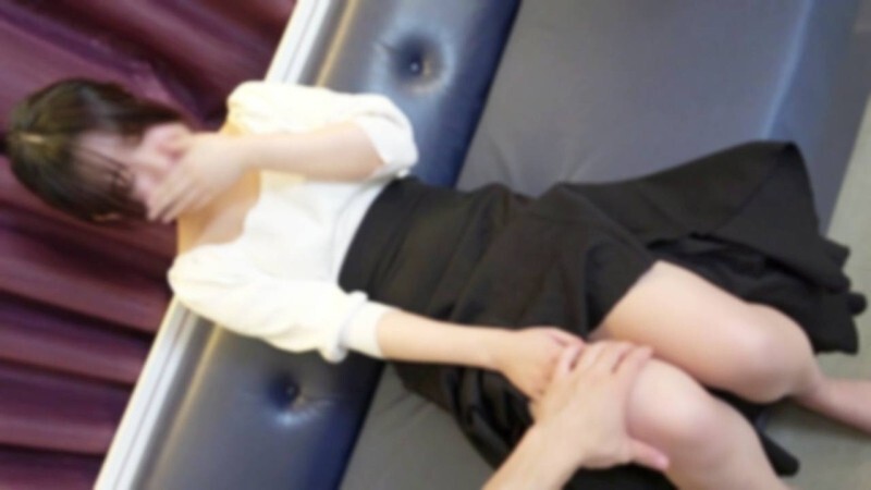 FC2-PPV-4828156 【奢华初体验，三次射精】一位19岁、受过高等教育、肤色白皙、身材姣好的女孩。她只和一个人发生过性关系，但她未经探索的私处将体验到硬挺阴茎和性爱的快感。