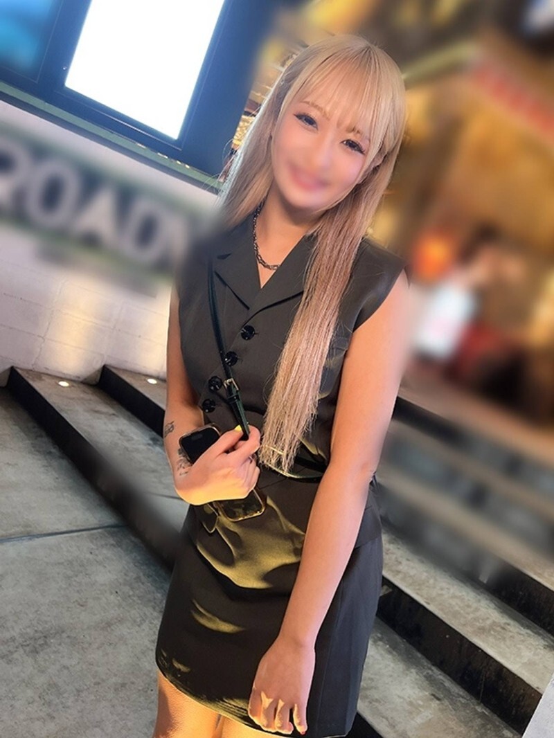 FC2-PPV-4831957 ※首次仅限923PT※【新宿小夜曲】蓬松的阴毛！与金发碧眼、阴部淫荡的女孩进行原始性爱⇒ 持续的阴道射精和大量的奶油派 ★ReN★ ※超高清视频先到先得