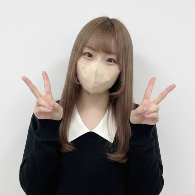 FC2-PPV-4837397 一位身高148公分的美丽娇小女子，梦想成为美发师，在一个夜晚尝试了生猛的奶油派性爱！